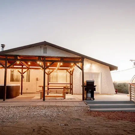 Joshua Tree West Casa - Hot Tub, Stargazing Dome, King Bed, Level 2 Ev Villa Exterior photo