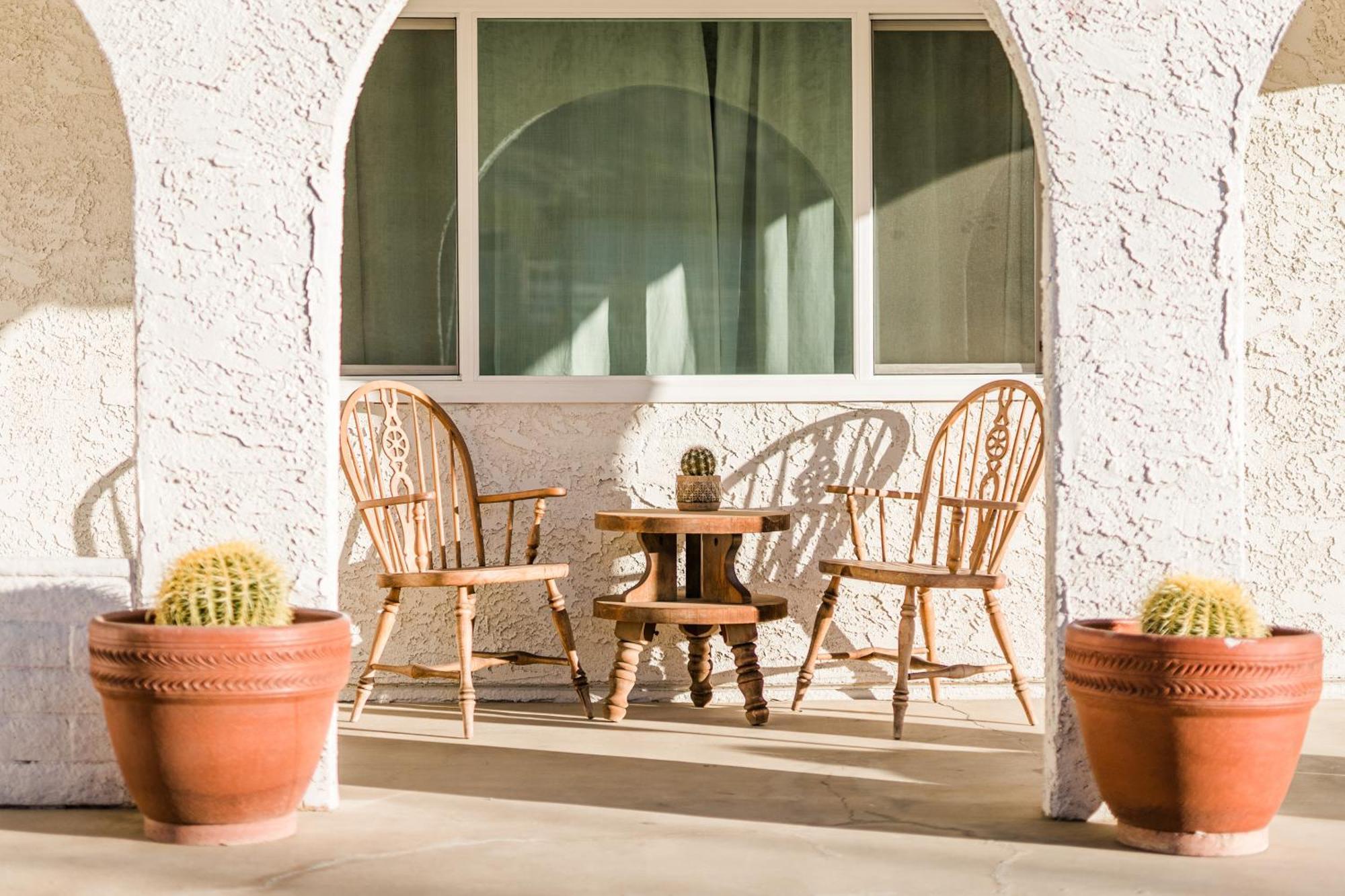 West Casa - Hot Tub, Stargazing Dome, King Bed, Level 2 Ev Joshua Tree